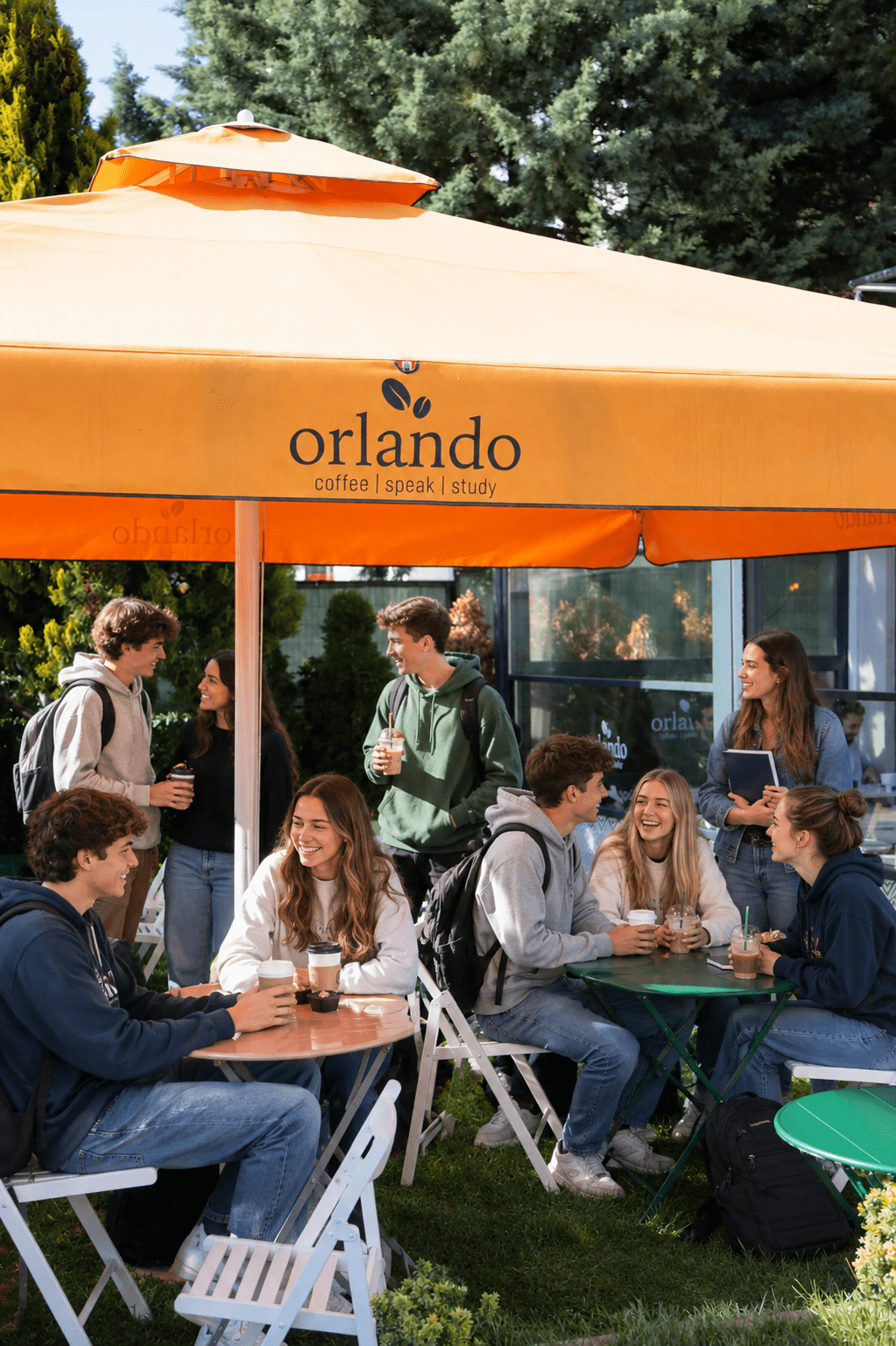 Orlando Language Academy genç yaş gruplarına yönelik yabancı dil eğitimindeki öğrenciler